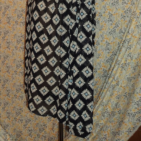 Tunic Style Top - Picture 6 of 7